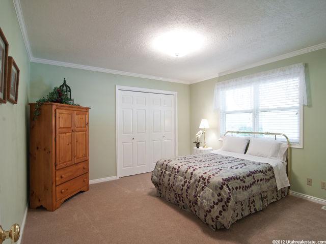2112 N Sunset Dr, Layton, UT 84040 — photo 8