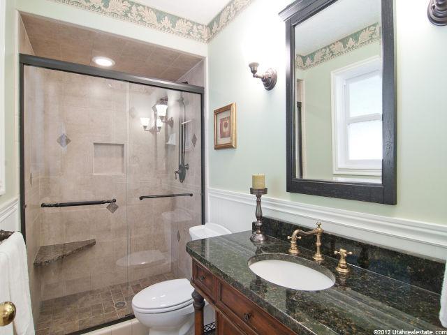 2112 N Sunset Dr, Layton, UT 84040 — photo 9