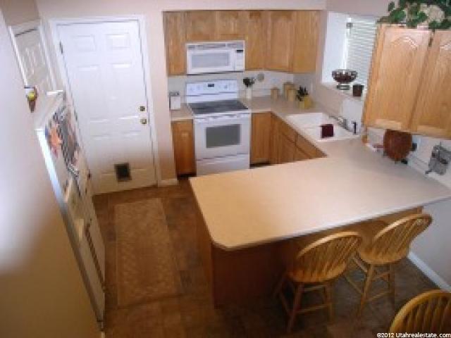 3921 S 2600 W, Roy, UT 84067 — photo 5