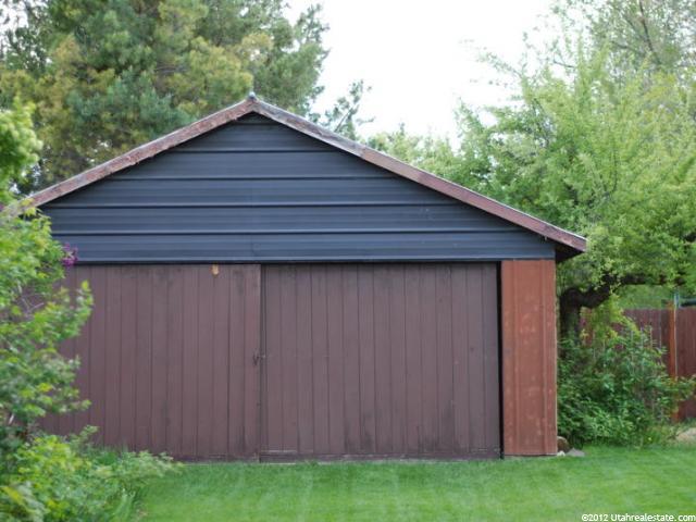633 S 600 E, River Heights, UT 84321 — photo 11