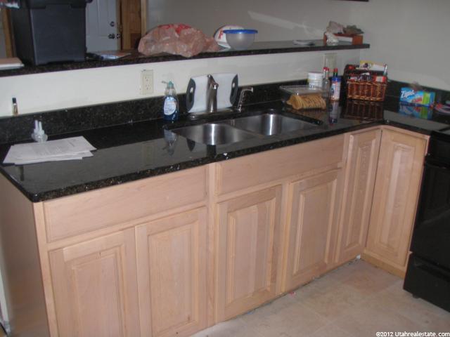 2002 S Adams Ave E #2002, Ogden, UT 84401 — photo 11