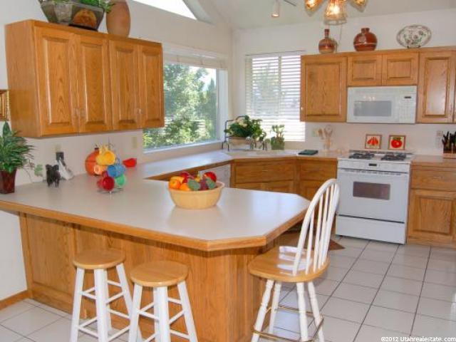 11823 S Nicklaus Rd E, Sandy, UT 84092 — photo 2