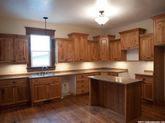 37 W Center, Hyde Park, UT 84318 — photo 3