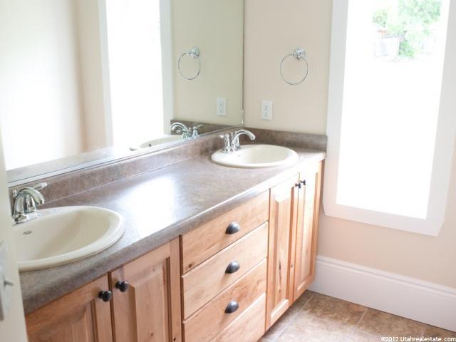 37 W Center, Hyde Park, UT 84318 — photo 6