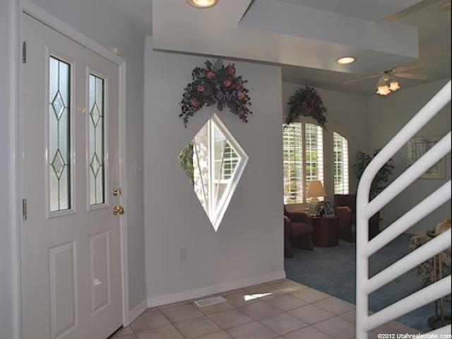 587 E Compton Ct, Murray, UT 84107 — photo 2