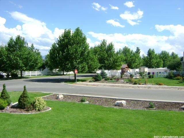 337 E Baker S, Grantsville, UT 84029 — photo 2