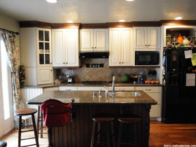 1986 N 100 E, Centerville, UT 84014 — photo 2