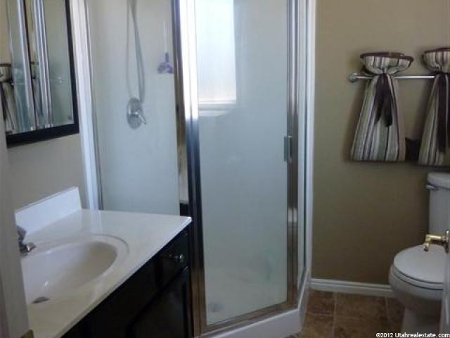 658 E 440 S, Hyrum, UT 84319 — photo 8