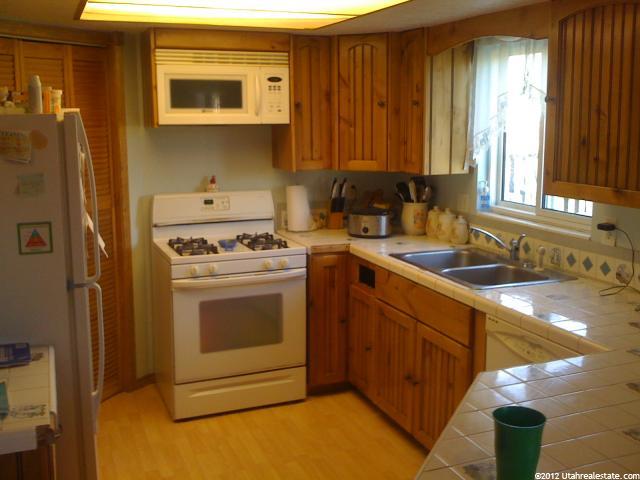 2230 S 300 W, Clearfield, UT 84015 — photo 2