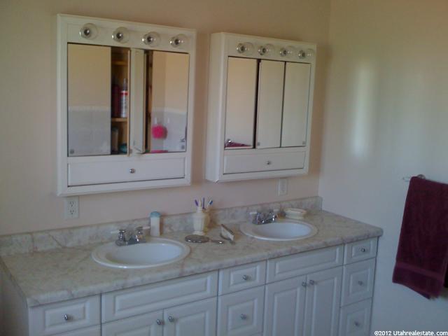 2230 S 300 W, Clearfield, UT 84015 — photo 9