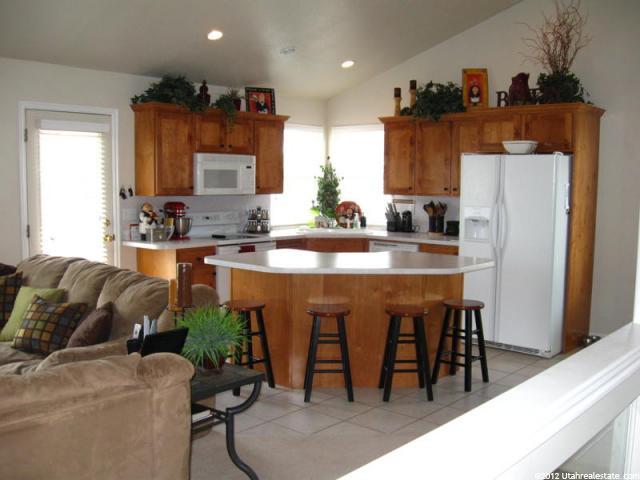 1424 S 1525 W, Syracuse, UT 84075 — photo 4