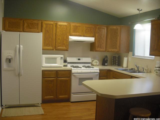1469 N 2225 W, Clinton, UT 84015 — photo 5