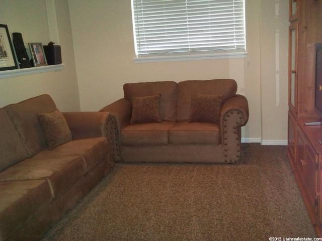 1469 N 2225 W, Clinton, UT 84015 — photo 9