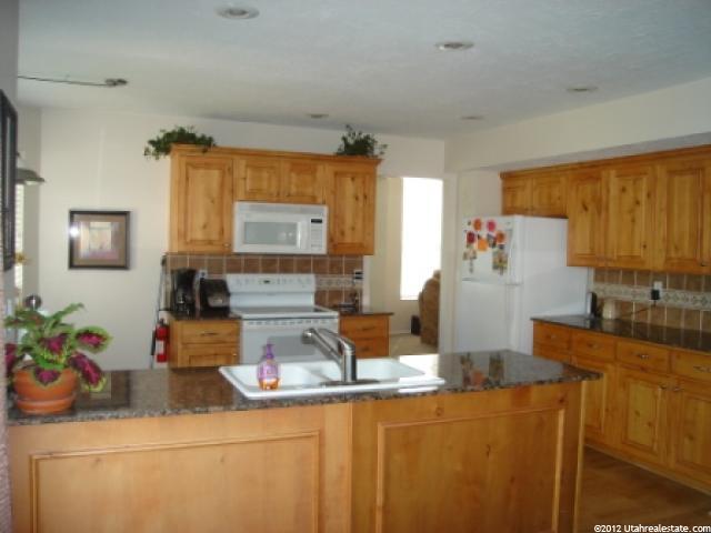 11677 S Oak Manor Dr E, Sandy, UT 84092 — photo 11
