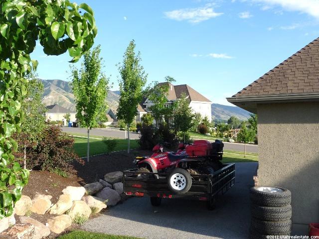 645 E 100 S, Hyde Park, UT 84318 — photo 4