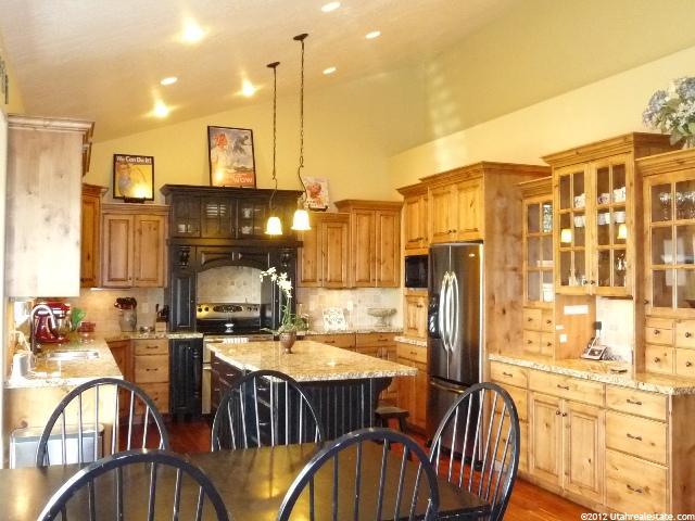645 E 100 S, Hyde Park, UT 84318 — photo 8