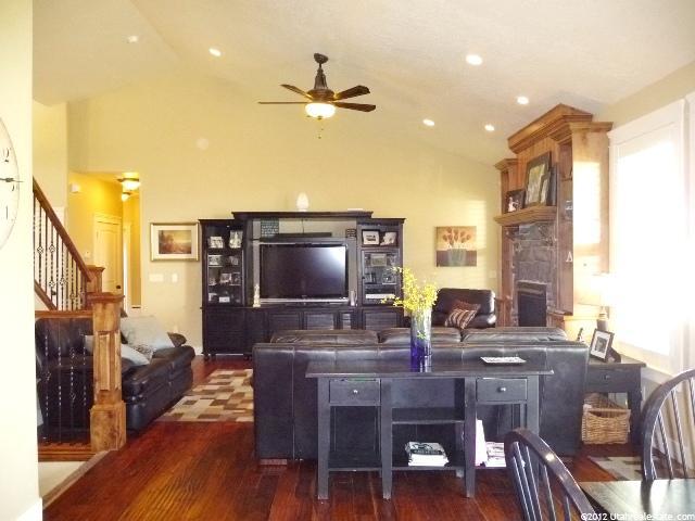 645 E 100 S, Hyde Park, UT 84318 — photo 9