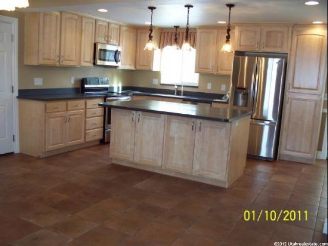 487 S 1400 E, Fruit Heights, UT 84037 — photo 11