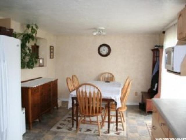 594 W 2050 N, West Bountiful, UT 84087 — photo 4