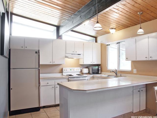 10432 Buddlea Dr, Sandy, UT 84094 — photo 3