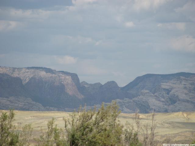 3964 E 5000 S #3, Vernal, UT 84078 — photo 3