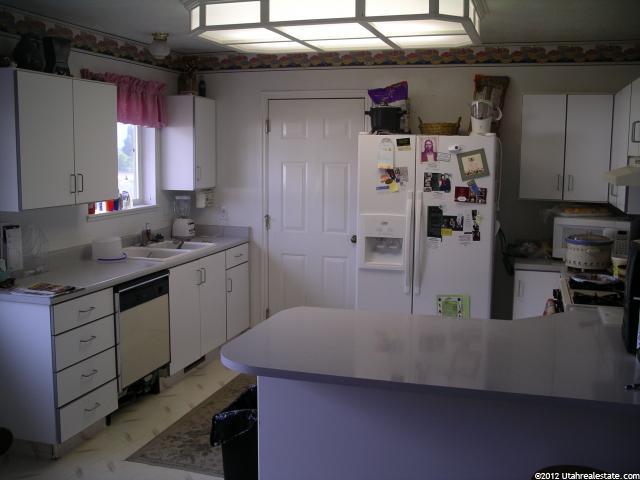32 W 200 N, Millville, UT 84326 — photo 10
