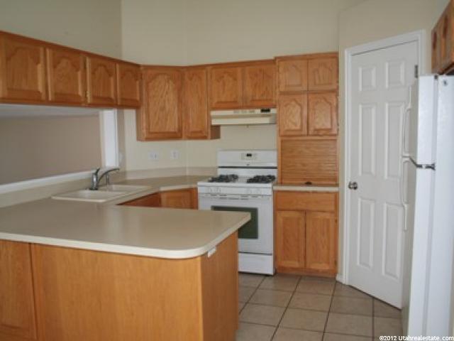 1110 E Avalon Hills Dr N, Ogden, UT 84404 — photo 3