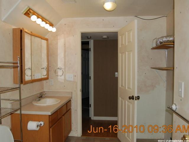 47 S 200 E, Smithfield, UT 84335 — photo 9