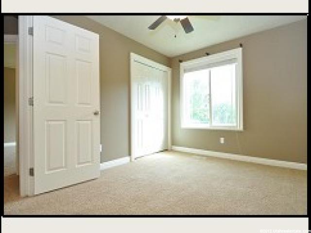 5645 Fox Chase Dr, South Ogden, UT 84403 — photo 2