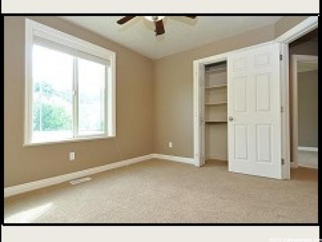 5645 Fox Chase Dr, South Ogden, UT 84403 — photo 3