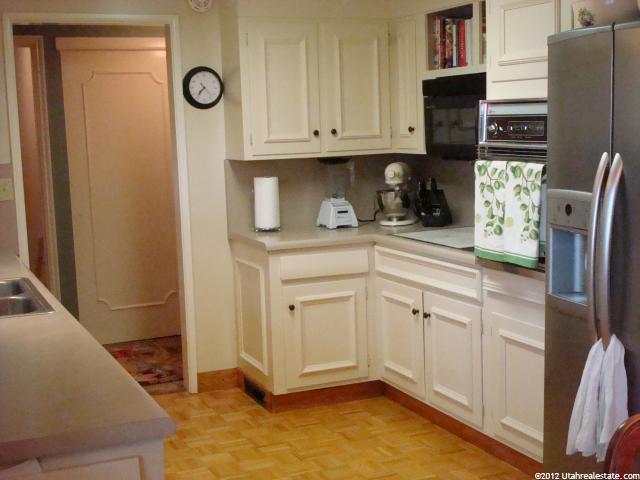 258 E 2300 S, Bountiful, UT 84010 — photo 11