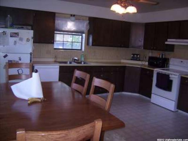 255 W 200 S, Hurricane, UT 84737 — photo 4