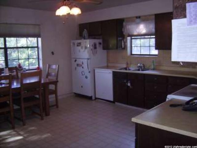 255 W 200 S, Hurricane, UT 84737 — photo 5