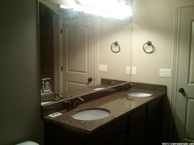 15 Lankshire Dr, Pleasant View, UT 84414 — photo 6