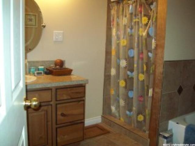 2852 W 6000 S, Roy, UT 84067 — photo 7