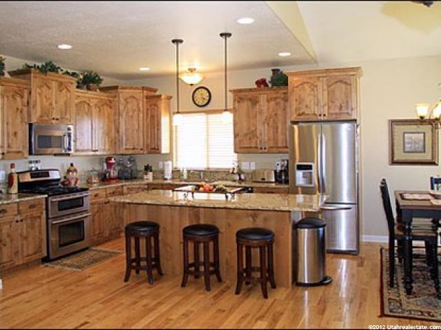 192 E Edgecrest Ln, North Salt Lake, UT 84054 — photo 4