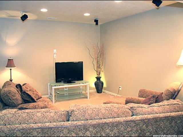 192 E Edgecrest Ln, North Salt Lake, UT 84054 — photo 8