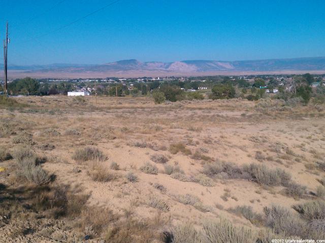 1011 W 2500 S, Vernal, UT 84078 — photo 3