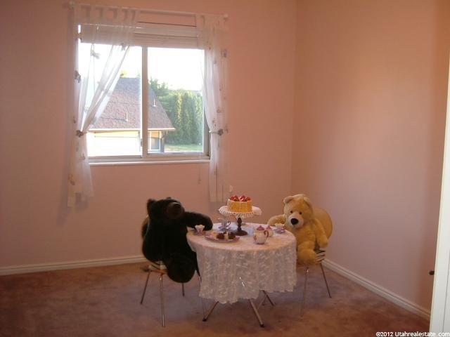 319 W 1375 N, Centerville, UT 84014 — photo 7