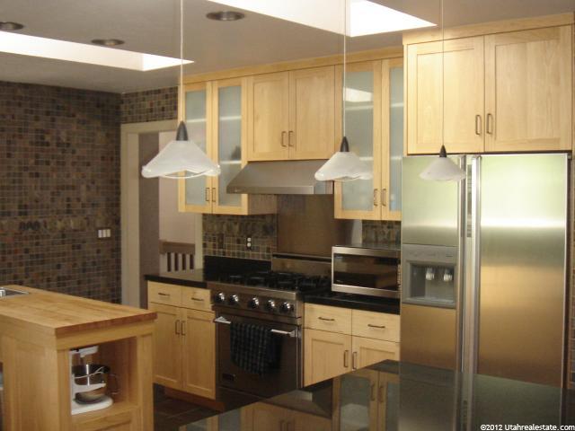 8686 S Tracy Dr #8686, Sandy, UT 84093 — photo 2