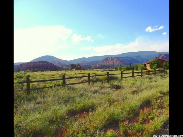 285 N 250 W #6, Torrey, UT 84775 — photo 2