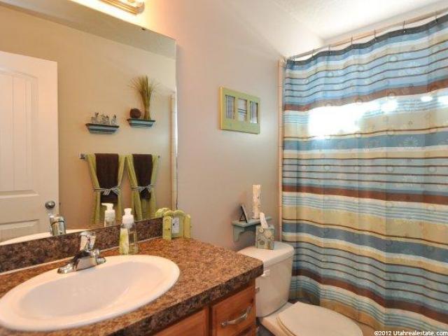 589 W 25 N, Clearfield, UT 84015 — photo 11