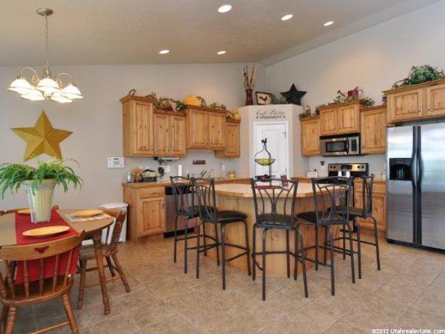 589 W 25 N, Clearfield, UT 84015 — photo 3