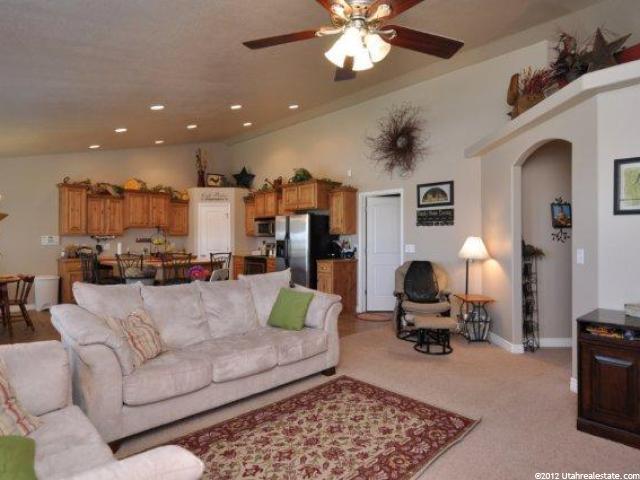 589 W 25 N, Clearfield, UT 84015 — photo 5