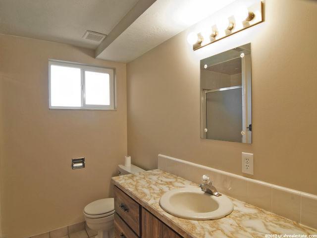 243 E 2200 S, Bountiful, UT 84010 — photo 12