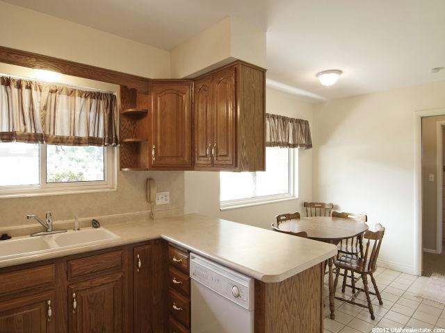243 E 2200 S, Bountiful, UT 84010 — photo 9