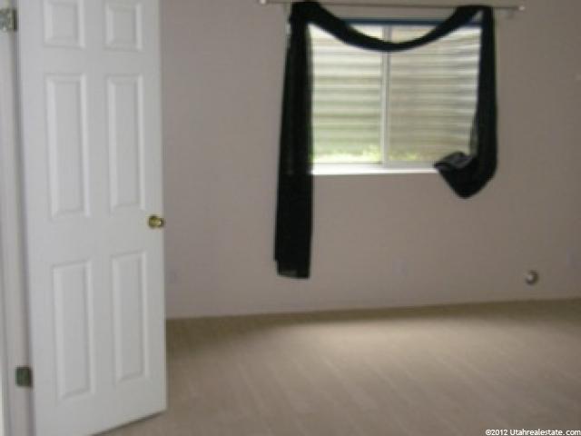 3261 E Twin Peaks Dr, Layton, UT 84040 — photo 9