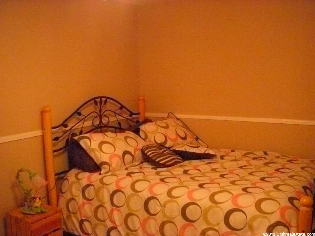 936 S Bristol Rd E, Fruit Heights, UT 84037 — photo 12
