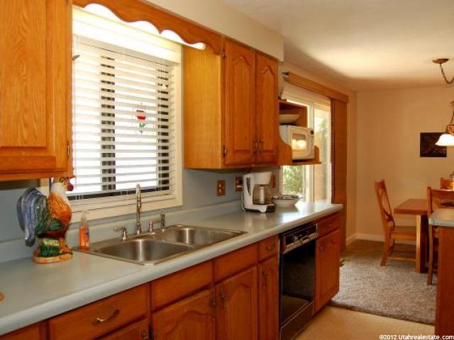 926 Symphony Cir, Ogden, UT 84404 — photo 2