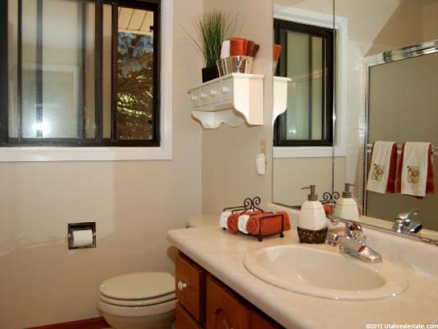 926 Symphony Cir, Ogden, UT 84404 — photo 11